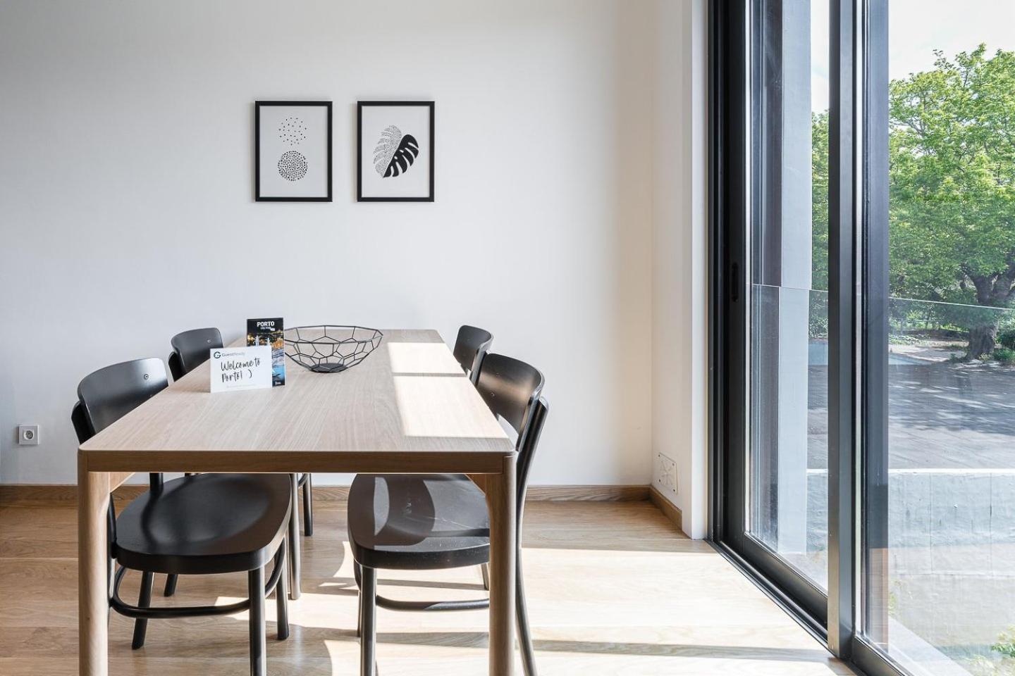 Guestready - Poet'S Modern Retreat Apartment Porto Luaran gambar